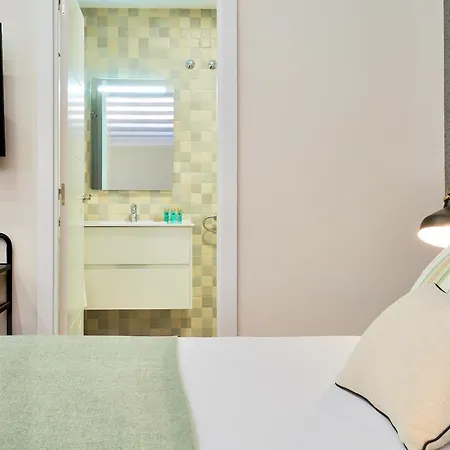 Del Parque Flats Estudio Capuchinos Apartment *