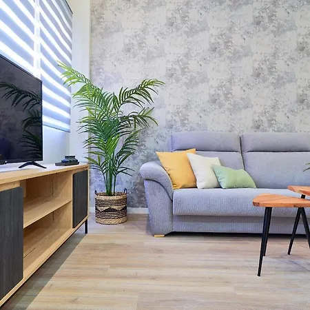 Del Parque Flats Estudio Capuchinos Apartment *
