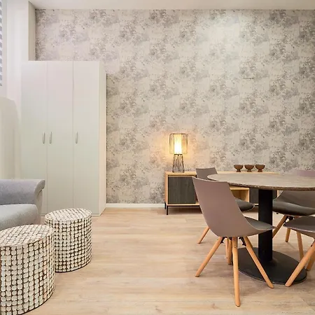 Del Parque Flats Estudio Capuchinos Málaga
